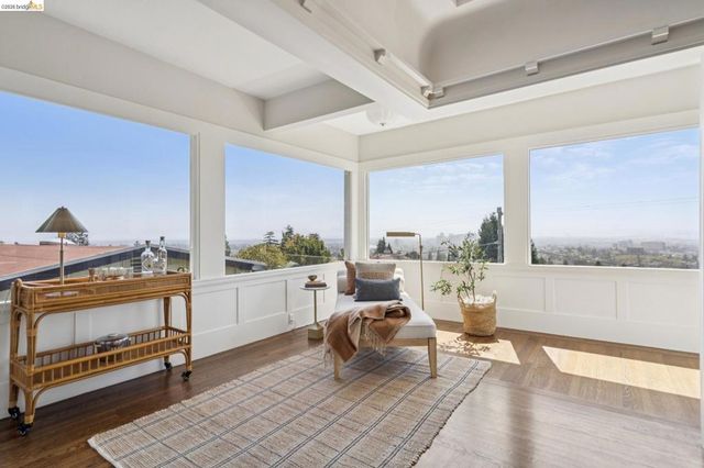 150 Scenic Ave, Piedmont, CA 94611