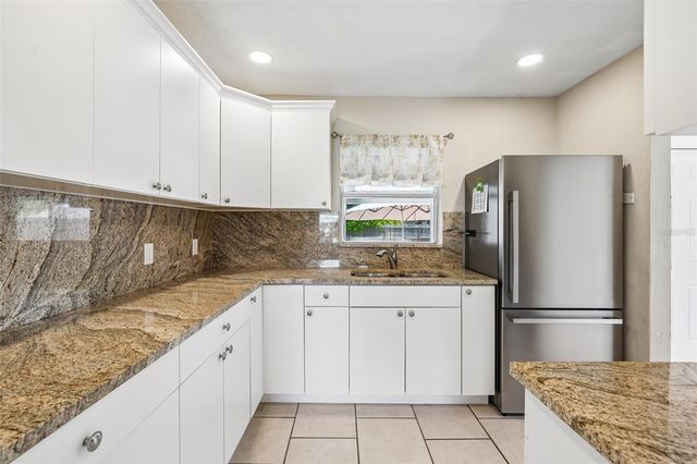 1547 56TH AVENUE N, St Petersburg, FL 33703