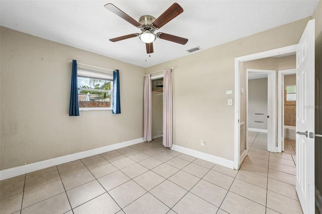 1547 56TH AVENUE N, St Petersburg, FL 33703