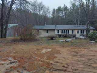 5914 E Buchanan Road, Newfield Twp, MI 49421