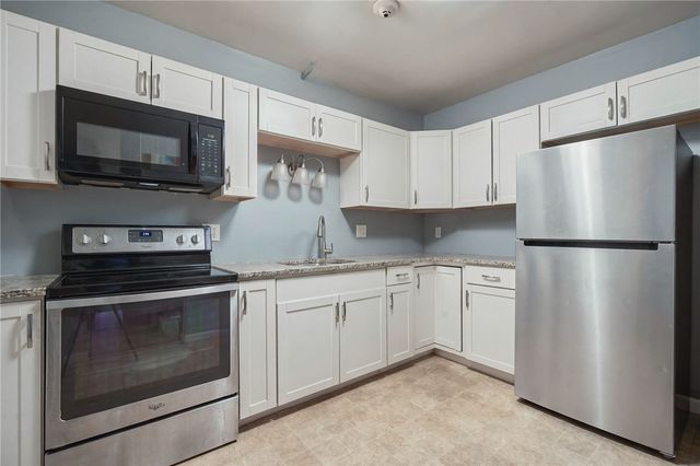 336 Killingly Street C, Providence, RI 02909