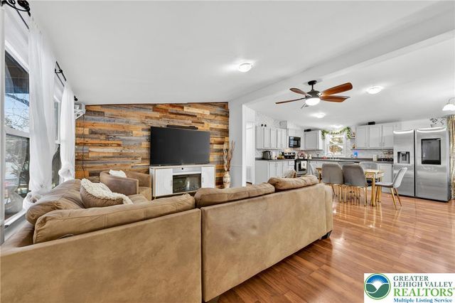 1012 Spruce Lane, Upper Macungie Twp, PA 18031