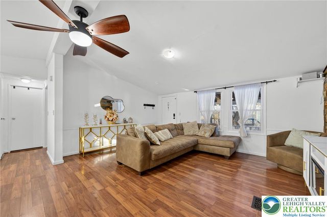 1012 Spruce Lane, Upper Macungie Twp, PA 18031