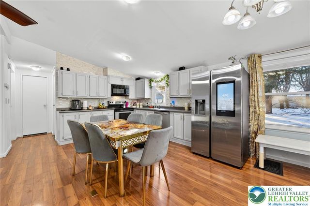 1012 Spruce Lane, Upper Macungie Twp, PA 18031