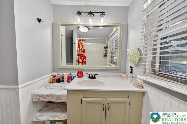 1012 Spruce Lane, Upper Macungie Twp, PA 18031