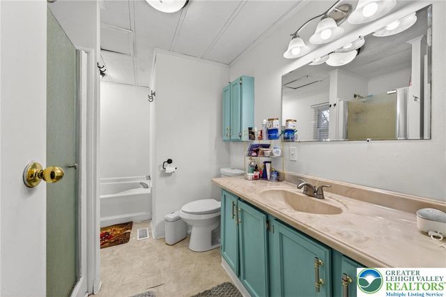 1012 Spruce Lane, Upper Macungie Twp, PA 18031