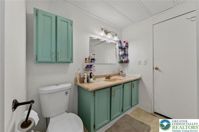 1012 Spruce Lane, Upper Macungie Twp, PA 18031