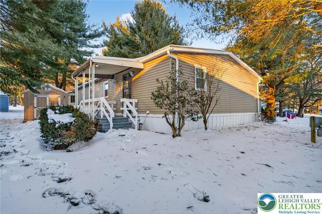 1012 Spruce Lane, Upper Macungie Twp, PA 18031