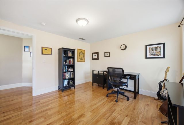 11 Hersom St. 2, Watertown, MA 02472