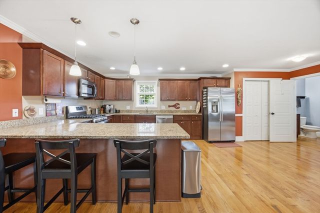 11 Hersom St. 2, Watertown, MA 02472