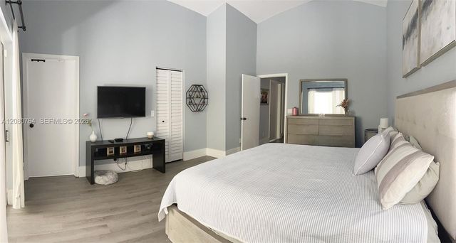 6384 Lansdowne Circle, Boynton Beach, FL 33472