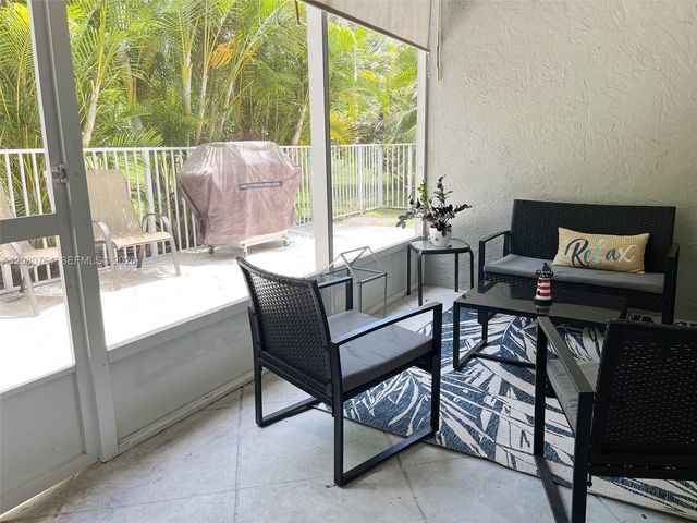 6384 Lansdowne Circle, Boynton Beach, FL 33472
