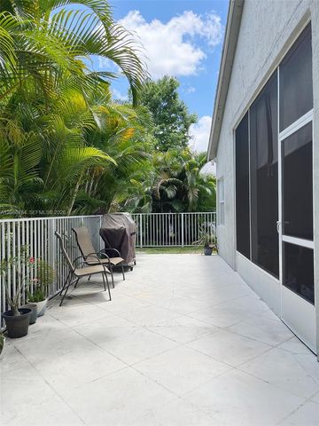 6384 Lansdowne Circle, Boynton Beach, FL 33472