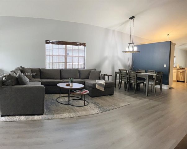 6384 Lansdowne Circle, Boynton Beach, FL 33472
