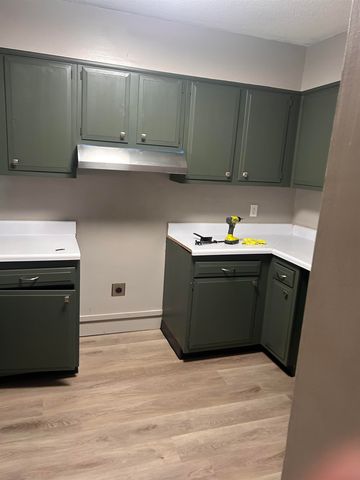 1772 6TH CROMPTON SQ B, Memphis, TN 38134