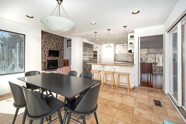 25 Longview Lane, Chappaqua, NY 10514