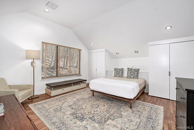 25 Longview Lane, Chappaqua, NY 10514