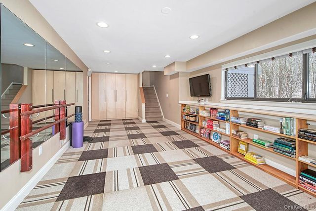 25 Longview Lane, Chappaqua, NY 10514