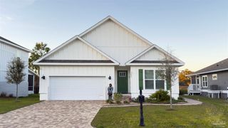 525 Lost Key Dr, Pensacola, FL 32507