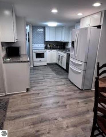 327 Fair Street, Traverse City, MI 49686