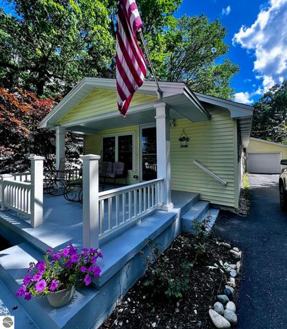 327 Fair Street, Traverse City, MI 49686