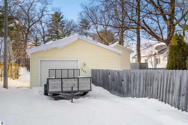 327 Fair Street, Traverse City, MI 49686