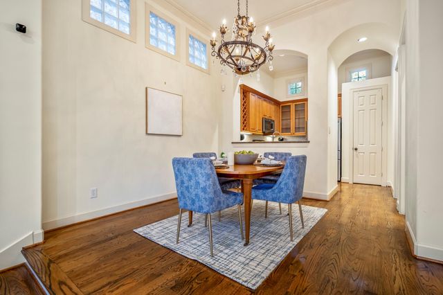 5035 La Branch Street, Houston, TX 77004