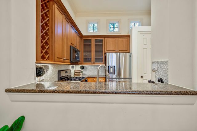 5035 La Branch Street, Houston, TX 77004