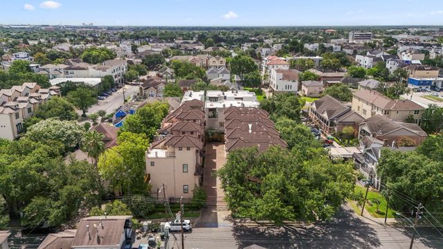 5035 La Branch Street, Houston, TX 77004