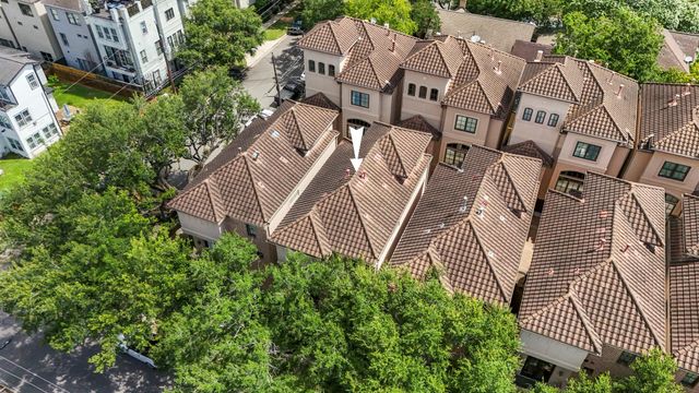 5035 La Branch Street, Houston, TX 77004