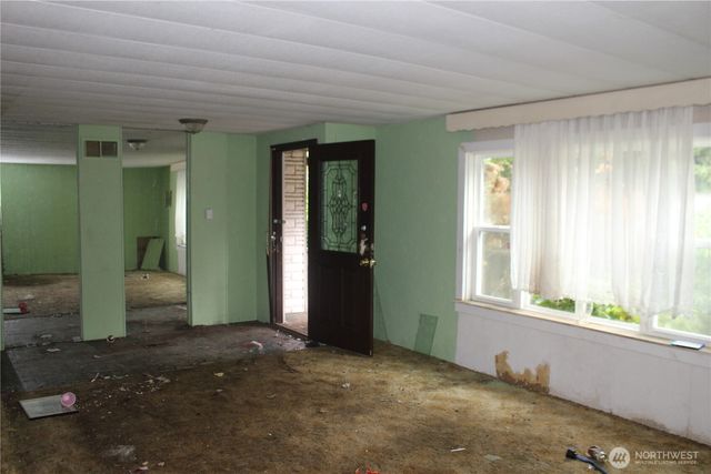 11600 Nisqually Park Loop SE, Olympia, WA 98513