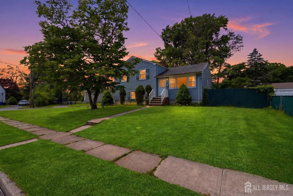 218 Schillaci Lane, South Plainfield, NJ 070