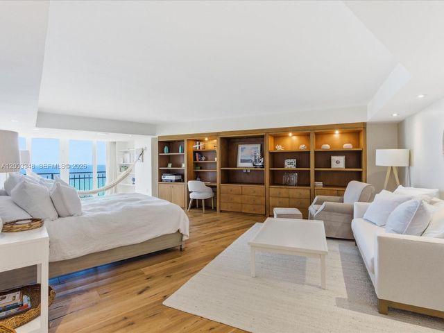 600 Grapetree Dr 10BN, Key Biscayne, FL 33149