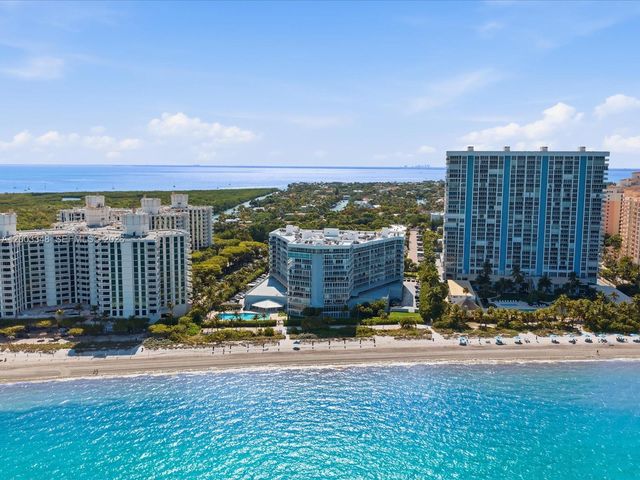 600 Grapetree Dr 10BN, Key Biscayne, FL 33149