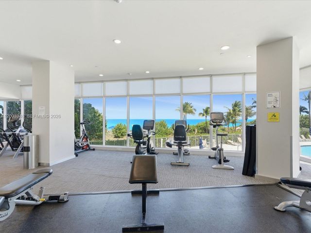 600 Grapetree Dr 10BN, Key Biscayne, FL 33149