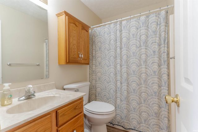 3343 Fenbrook Court, Evansville, IN 47725