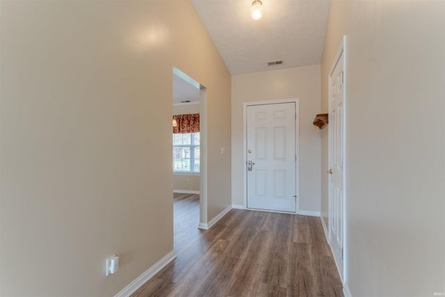 3343 Fenbrook Court, Evansville, IN 47725