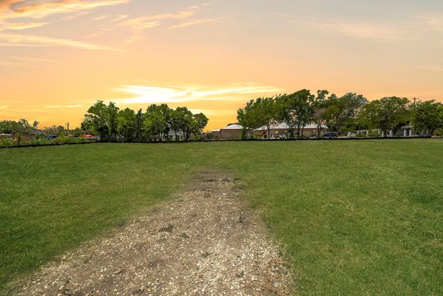16409 Summit DR, Austin, TX 78728