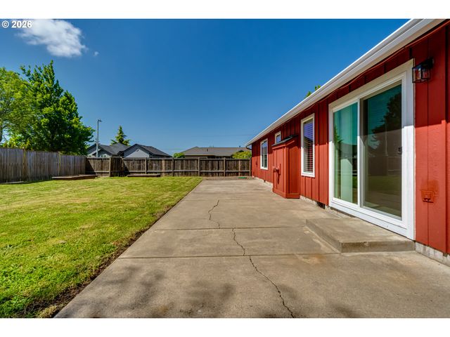 6084 ROMBAUER Rd, Eugene, OR 97402