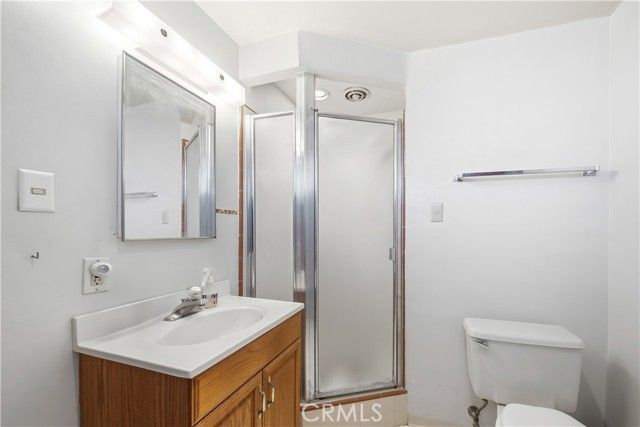 5034 W 140th St, Hawthorne, CA 90250