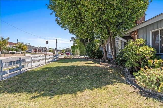 5034 W 140th St, Hawthorne, CA 90250