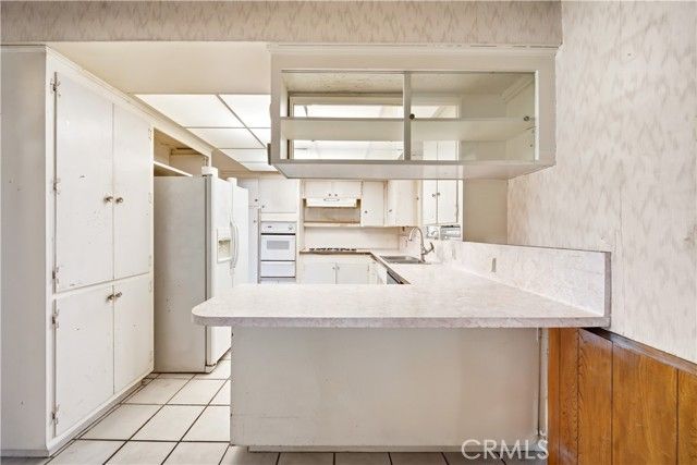 5034 W 140th St, Hawthorne, CA 90250