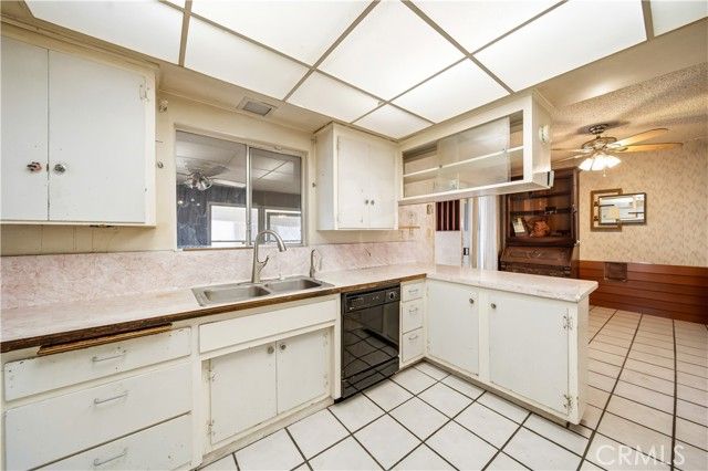 5034 W 140th St, Hawthorne, CA 90250