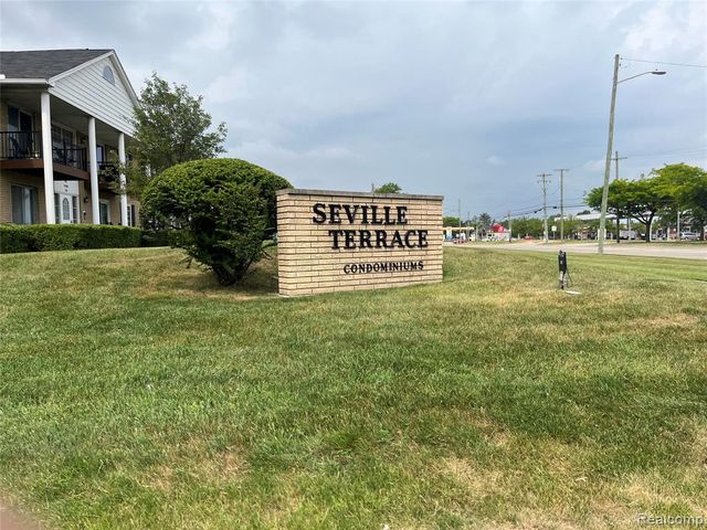 11740 Seaton Drive 4, Sterling Heights, MI 48312