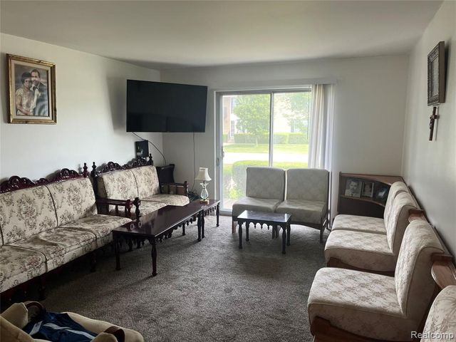 11740 Seaton Drive 4, Sterling Heights, MI 48312