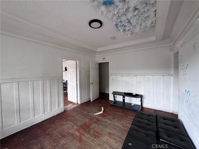 1467 W Vernon, Los Angeles, CA 90062