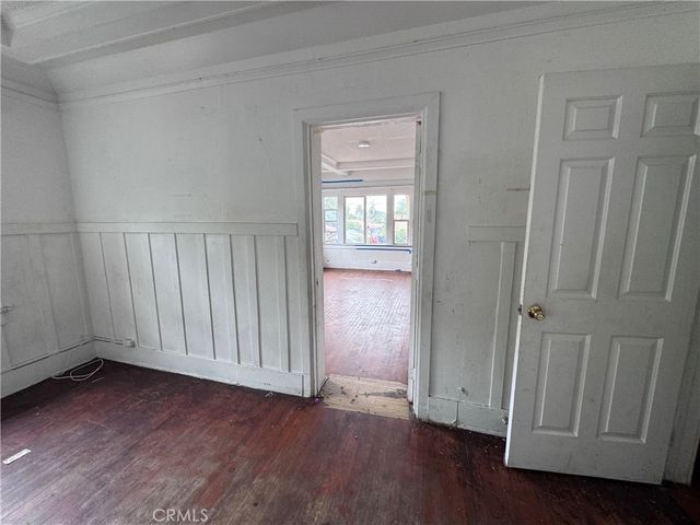 1467 W Vernon, Los Angeles, CA 90062