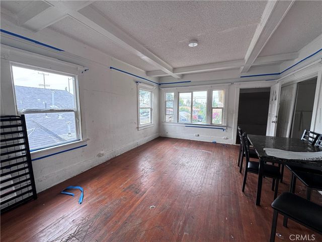 1467 W Vernon, Los Angeles, CA 90062