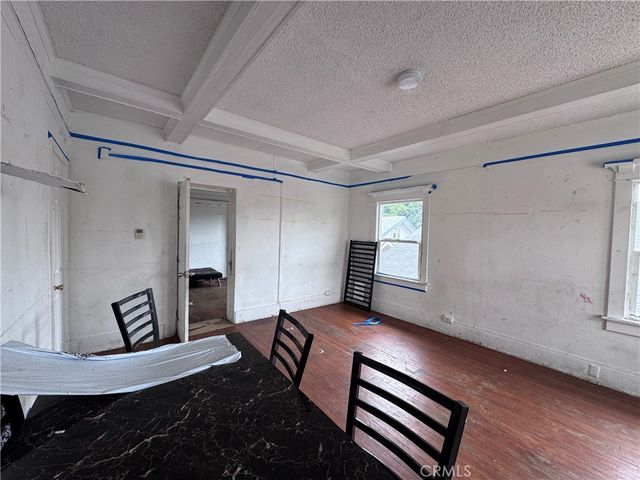 1467 W Vernon, Los Angeles, CA 90062