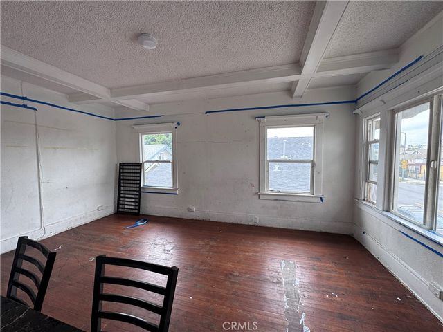 1467 W Vernon, Los Angeles, CA 90062